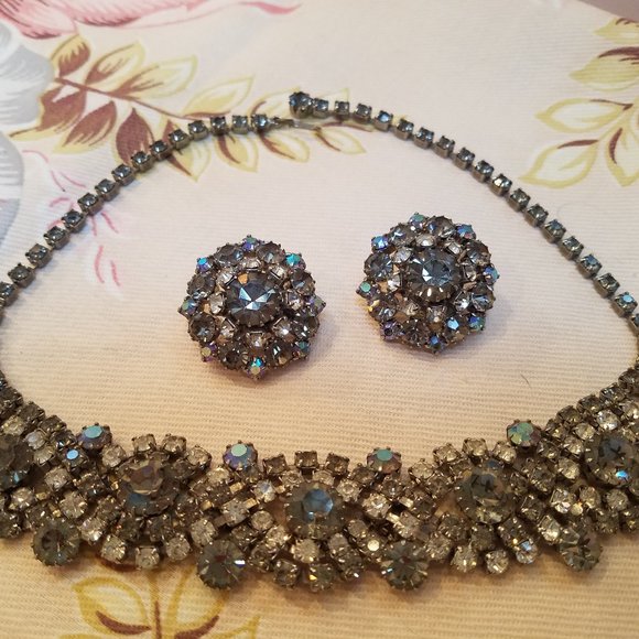 Vintage Jewelry - Vintage Necklace & Earring Set